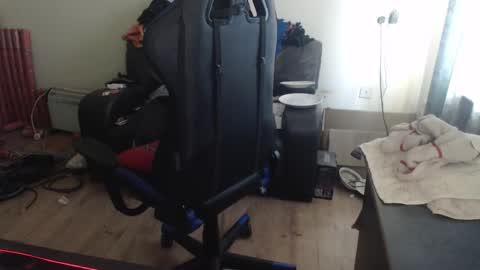 dave online show from February 25, 8:59 am