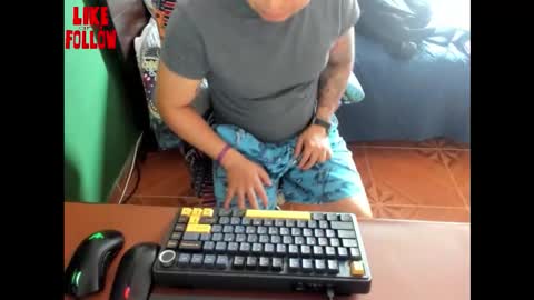 David online show from February 15, 6:49 pm