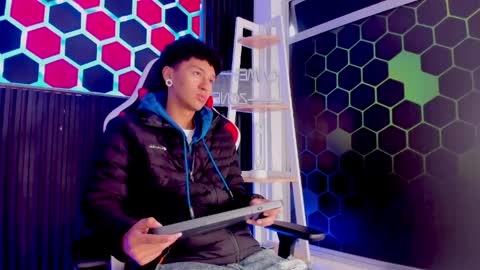 David online show from April 4, 12:24 pm