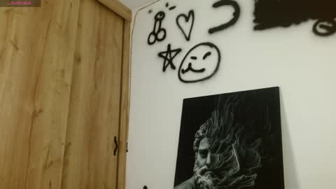 Twitter davidsanctum online show from April 21, 4:40 am