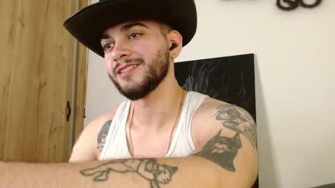 Twitter davidsanctum online show from February 20, 6:48 am