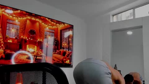 Hey im David that loves to explore and speak their fantasies. Very open talktative and nice. Feel free to chat with me online show from December 24, 12:44 pm