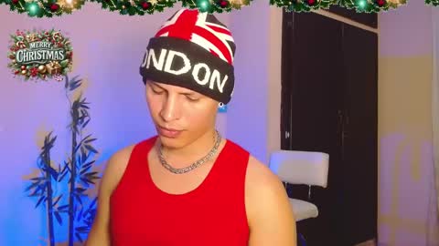 Snapshot of david_neill chatting on December 24, 8:49 pm David Neill online show from December 24, 8:49 pm