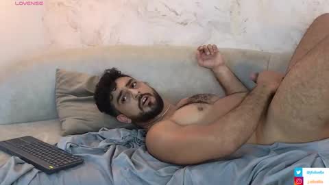 JF oliveira online show from December 7, 9:55 pm