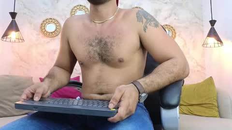 JF oliveira online show from December 13, 4:05 pm