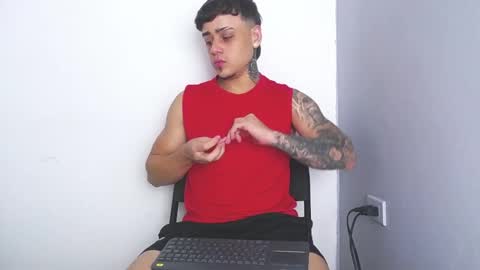 luis online show from September 11, 5:39 am