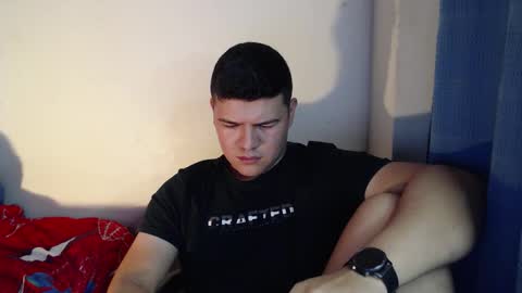 Snapshot of david_smit_ chatting on October 19, 10:13 pm david smit online show from October 19, 10:13 pm