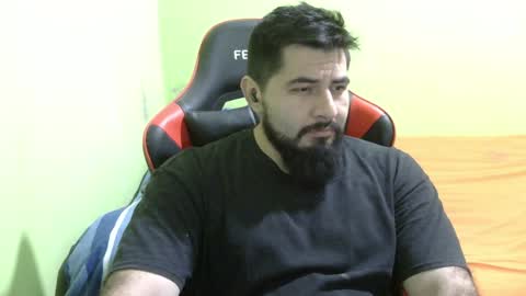 Snapshot of daviddelz chatting on January 24, 7:19 am David online show from January 24, 7:19 am