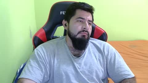 Snapshot of daviddelz chatting on January 19, 6:00 pm David online show from January 19, 6:00 pm