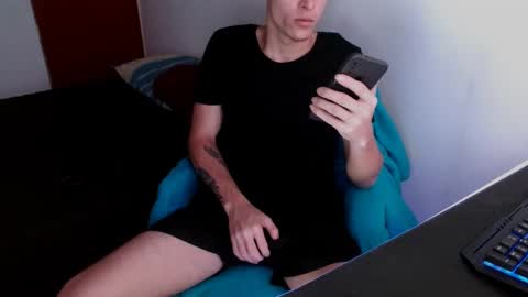 davidsalazar33 online show from March 5, 2:46 am