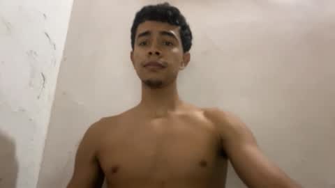 davidth000 online show from February 3, 6:51 am