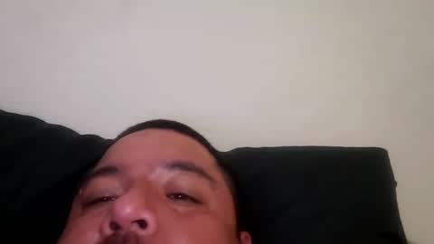 Snapshot of davidzhere222800 chatting on January 8, 8:16 am davidzhere222800 online show from January 8, 8:16 am