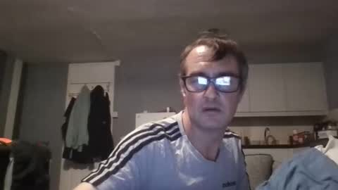 Dazzill online show from October 18, 6:35 pm