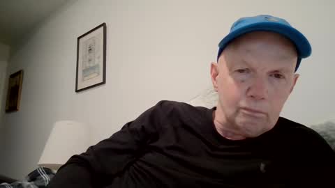 dbcooper04 online show from April 15, 3:28 am