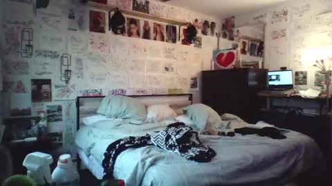 dbeamon92 online show from February 17, 9:03 pm