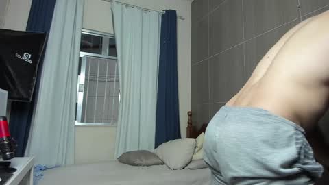 Snapshot of deanlek chatting on December 2, 8:09 pm Dean online show from December 2, 8:09 pm