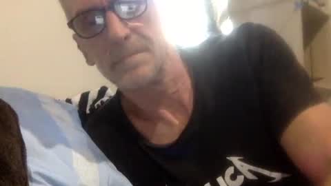 deanofflove221000 online show from November 8, 6:49 am