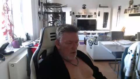 deinprinz2312 online show from March 4, 8:43 am