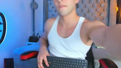 denji online show from March 7, 2:04 am