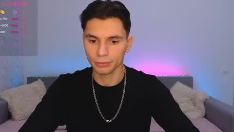 Den online show from November 2, 10:30 am