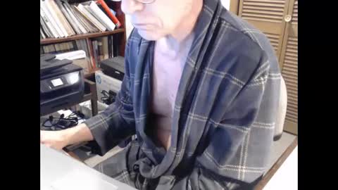 Den  Jet online show from January 14, 10:17 am