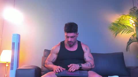 Snapshot of dennis_cox_ chatting on October 14, 2:51 am dennis_cox_ online show from October 14, 2:51 am