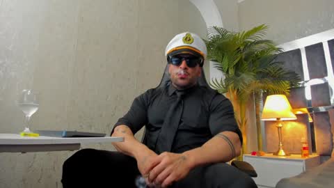 Snapshot of dennis_cox_ chatting on December 4, 8:12 am dennis_cox_ online show from December 4, 8:12 am