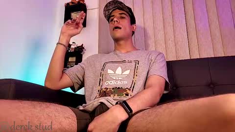 Derek independent model  online show from September 28, 6:33 am