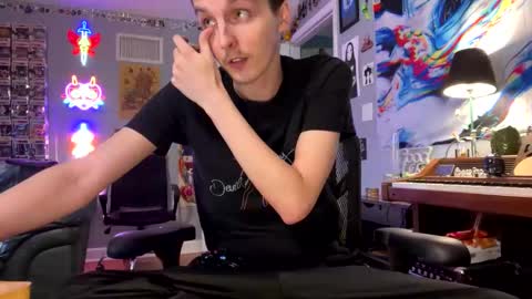 derekdings online show from September 10, 4:49 pm