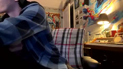 derekdings online show from October 19, 7:44 am