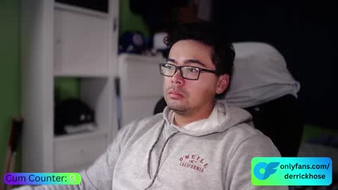 Derrick Hose online show from November 16, 3:19 am