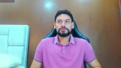 DerryBigger CM online show from November 20, 7:45 pm