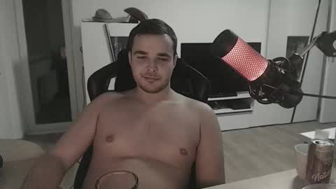 dershark online show from December 16, 12:18 am