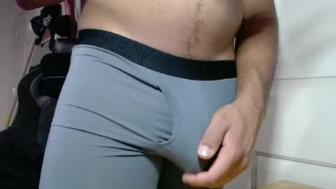 Snapshot of desertd0ng chatting on January 1, 8:35 am desertd0ng online show from January 1, 8:35 am