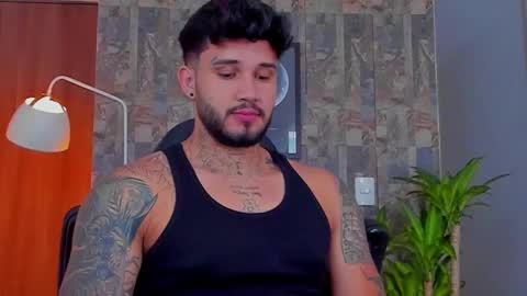 JULIAN online show from November 5, 5:37 pm