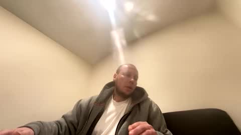 deznuts130 online show from February 20, 7:23 am