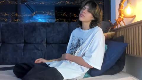 diamond_twink online show from October 10, 8:13 pm