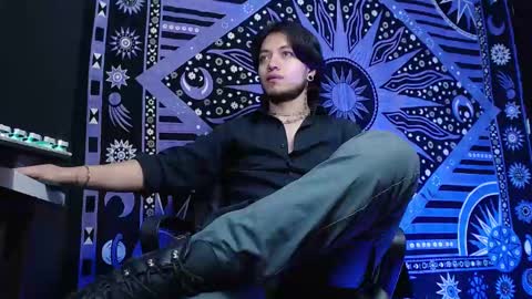 DICAPRIO online show from February 11, 5:50 pm