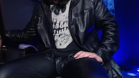 DICAPRIO online show from February 10, 8:30 am