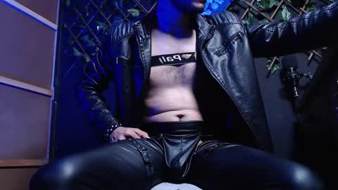 DICAPRIO online show from December 3, 4:29 am