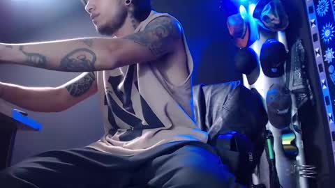 DICAPRIO online show from February 19, 7:16 pm