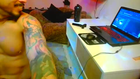 Damin online show from December 14, 6:09 pm