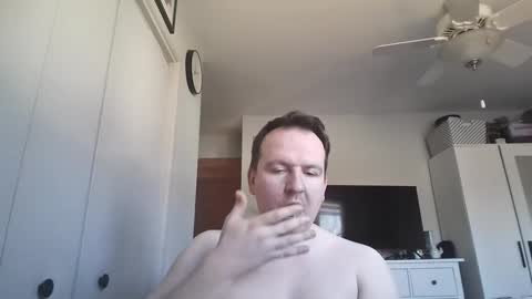 Andy Brownhill online show from March 1, 6:11 pm