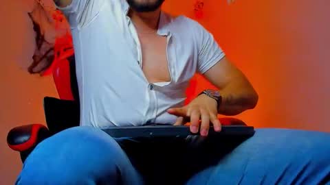 Snapshot of dimitri_master chatting on October 19, 10:13 pm Angel Dimitri online show from October 19, 10:13 pm