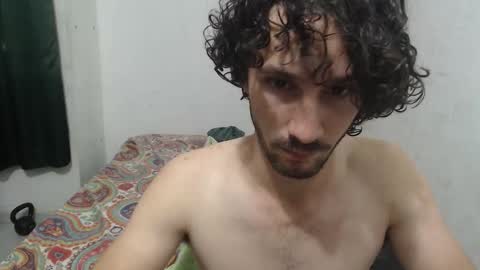 Snapshot of dioni_soe chatting on October 11, 12:36 am Henry online show from October 11, 12:36 am
