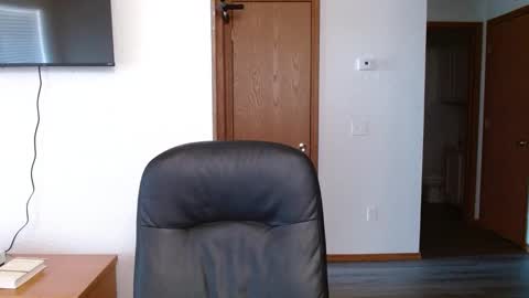 Dirk Diggler online show from February 28, 9:33 pm