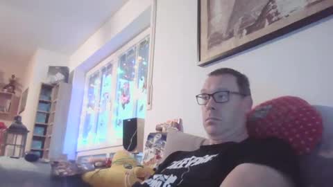 Snapshot of disney0988 chatting on December 10, 6:44 am disney0988 online show from December 10, 6:44 am