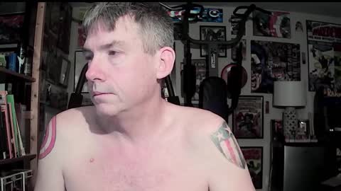 Snapshot of dix_handley_50 chatting on October 29, 12:19 pm dix_handley_50 online show from October 29, 12:19 pm