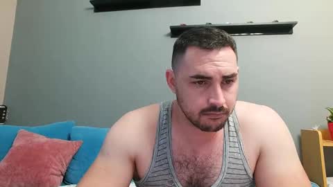 Snapshot of djmute chatting on December 18, 2:38 pm STR8 BOYv online show from December 18, 2:38 pm
