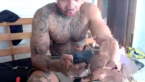 Snapshot of dogtattoo77 chatting on October 15, 10:01 am dogtattoo77 online show from October 15, 10:01 am